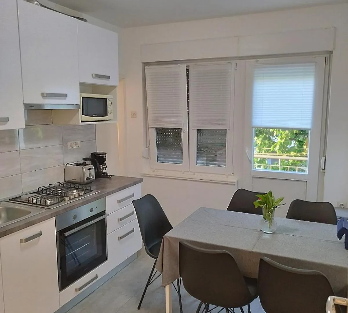 Antemma Apartment 普拉